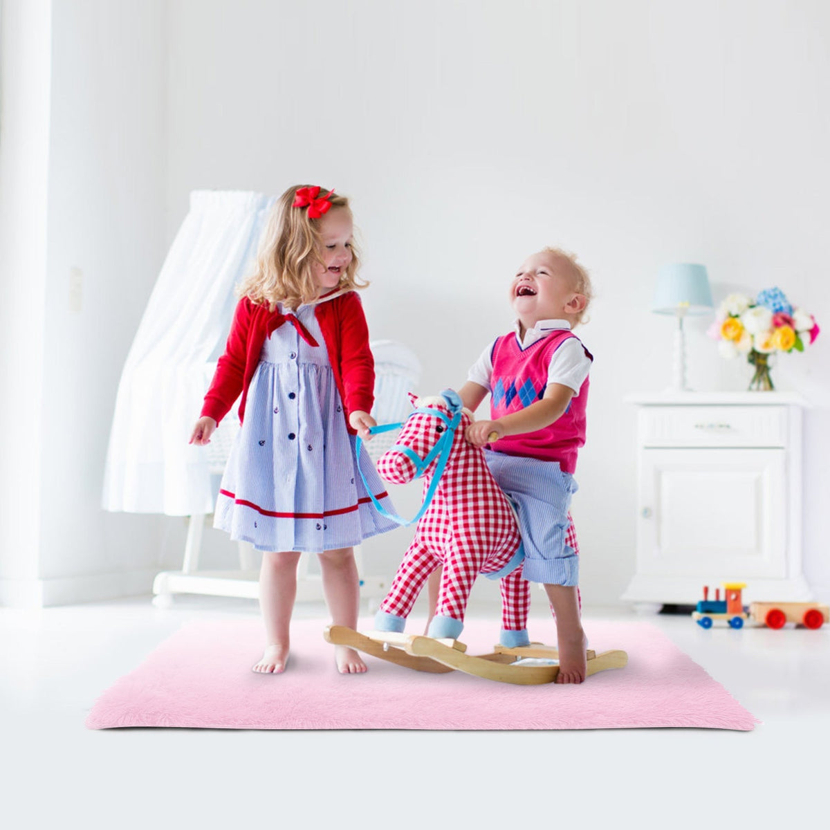 Fluffy Bedroom Rug 4Õ x 2.6Õ Anti-Skid Shaggy Area Rug Decorative Floor Carpet Mat for Nursery Bedroom Living Room